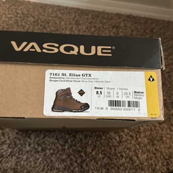 Vasque hiking boots - Picture 6 of 6